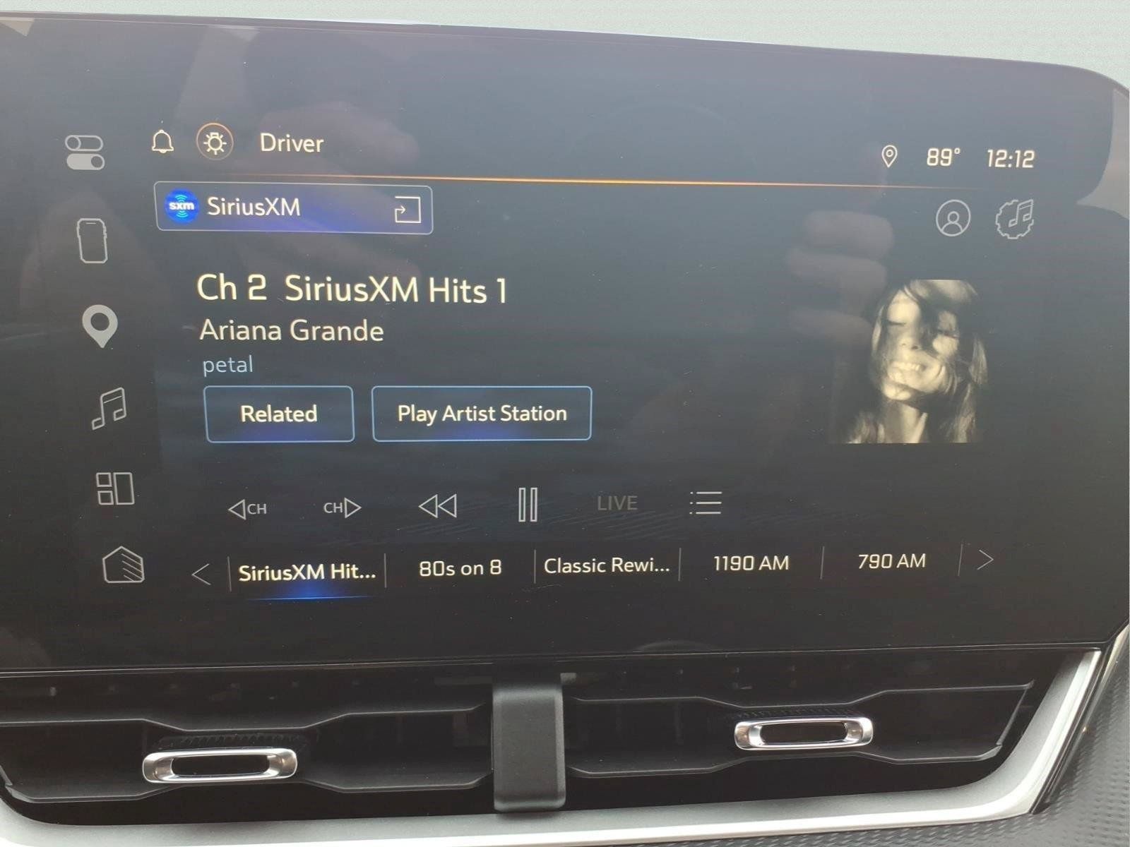 Used 2026 Chevrolet Equinox LT AWD/4WD image 21