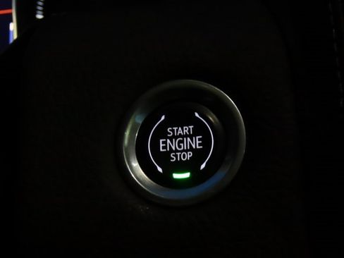 Used 2021 GMC Yukon XL Denali w/ Denali Ultimate Package image 34