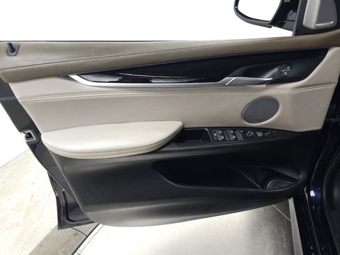 Used 2018 BMW X5 xDrive50i image 18