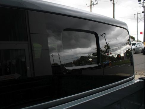 New 2025 Jeep Gladiator Sport image 40