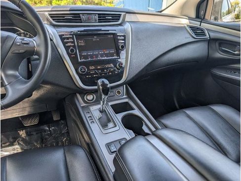 Used 2023 Nissan Murano SV FWD image 21