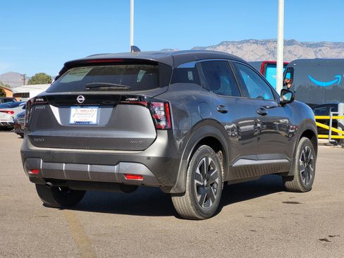 New 2025 Nissan Kicks SV w/ SV Premium Package image 6