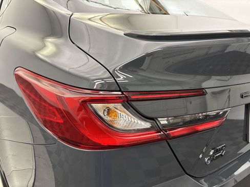 Used 2025 Toyota Camry SE AWD/4WD image 19