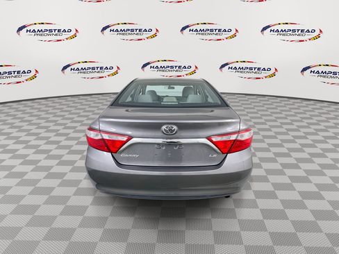 Used 2016 Toyota Camry LE FWD image 7