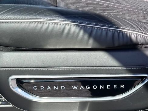 Used 2023 Jeep Grand Wagoneer Series II AWD/4WD image 29