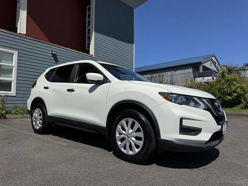 Used 2017 Nissan Rogue S w/ S Family Package AWD/4WD image 7