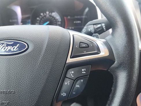 Used 2019 Ford Edge Titanium w/ Equipment Group 301A AWD/4WD image 17