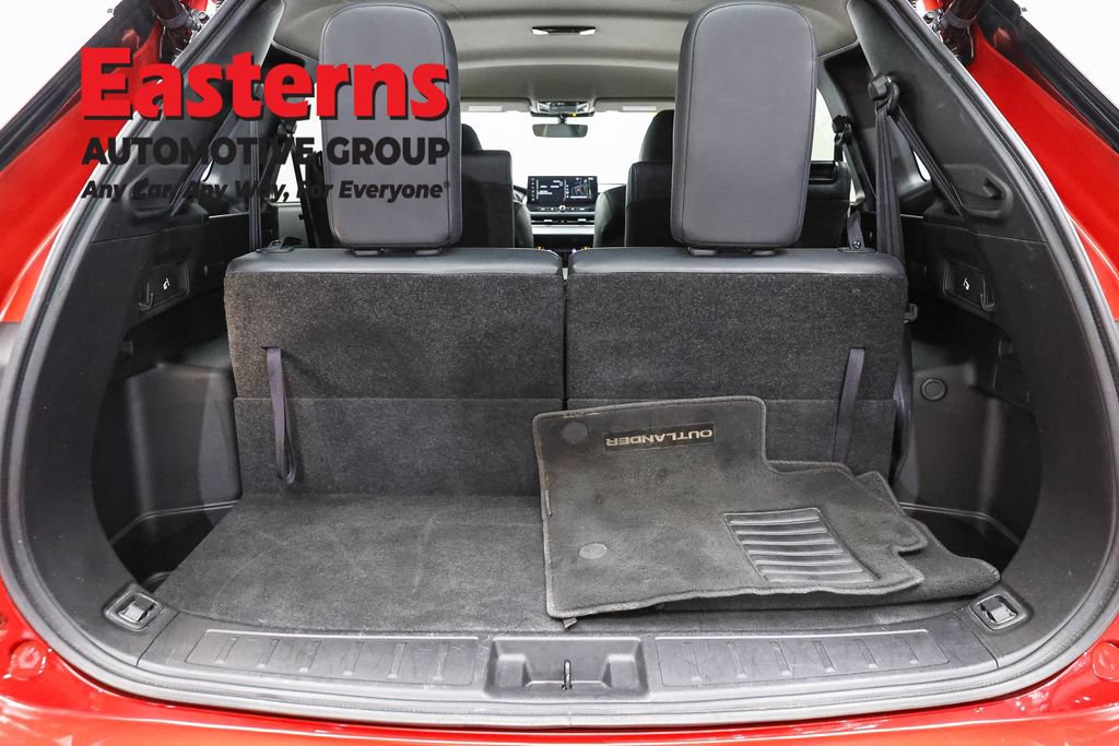 Used 2025 Mitsubishi Outlander SE AWD/4WD image 10