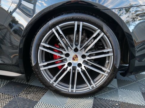 Used 2015 Porsche 911 Carrera 4S image 80