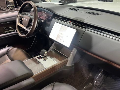 Used 2025 Land Rover Range Rover Autobiography AWD/4WD image 39