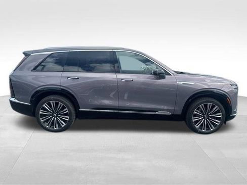 New 2026 Cadillac Vistiq Premium Luxury image 6