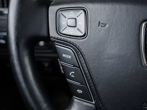 Used 2012 Hyundai Equus Signature RWD image 64