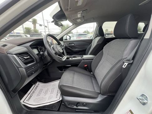 Certified 2023 Nissan Rogue SV image 22