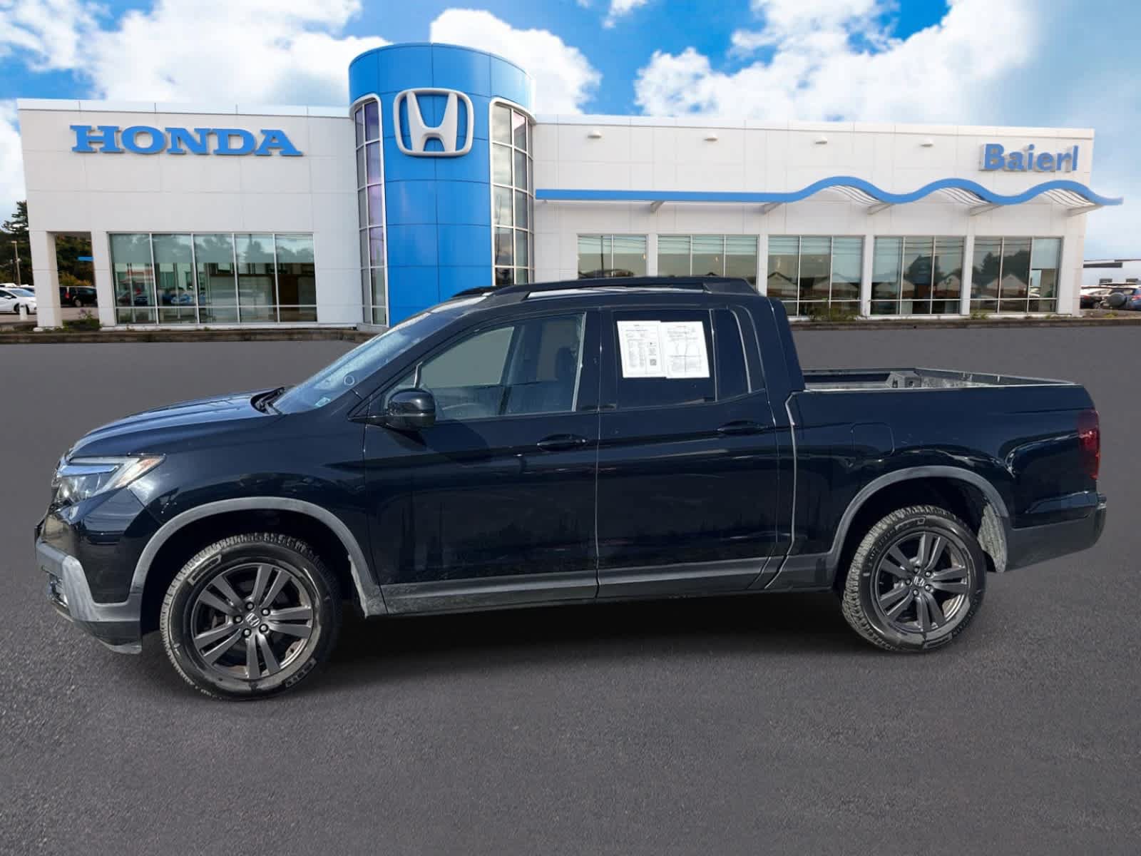 Used 2017 Honda Ridgeline Sport image 2
