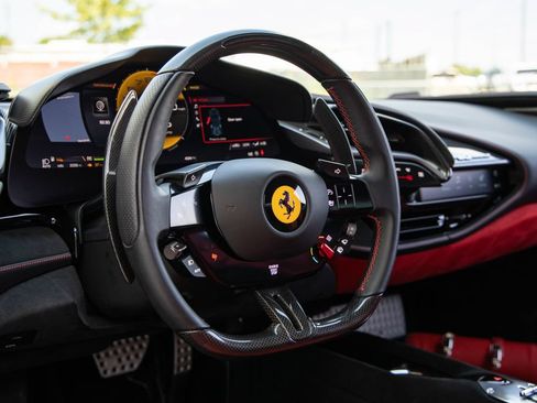 Used 2022 Ferrari SF90 Stradale AWD/4WD image 27