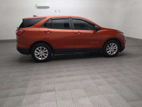 Used 2020 Chevrolet Equinox LS w/ LS Convenience Package FWD image 10