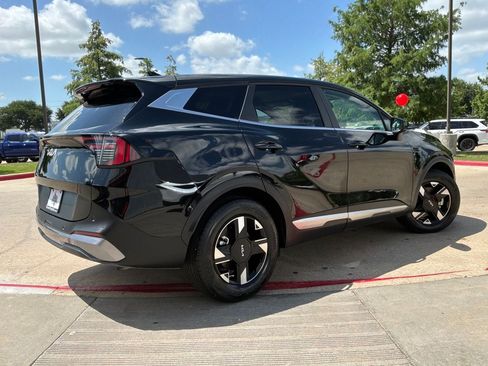 Used 2026 Kia Sportage LX FWD image 6