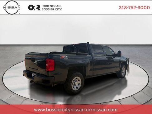 Used 2018 Chevrolet Silverado 1500 W/T w/ Special Service Package AWD/4WD image 5
