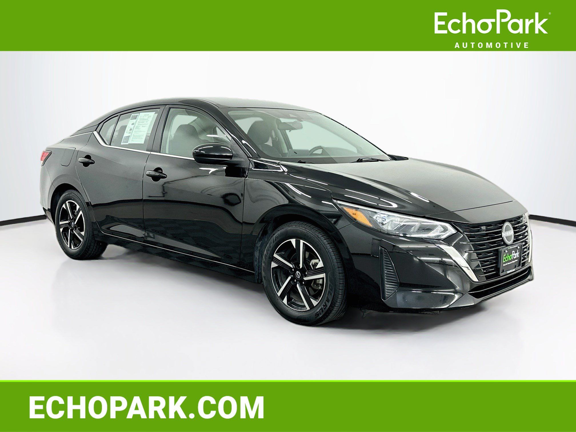 Used 2025 Nissan Sentra SV FWD image 1