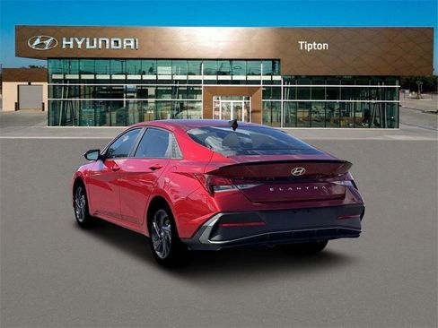 New 2026 Hyundai Elantra Sport image 5