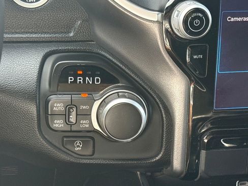 Used 2025 RAM 1500 Big Horn image 30