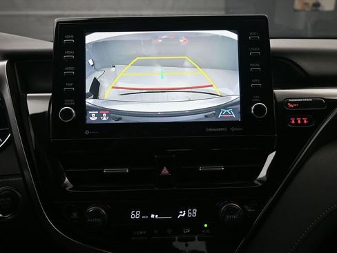 Used 2023 Toyota Camry XLE image 12