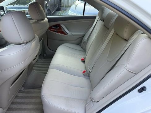 Used 2009 Toyota Camry XLE FWD image 17
