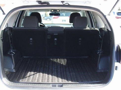 Used 2019 Kia Sorento LX image 28