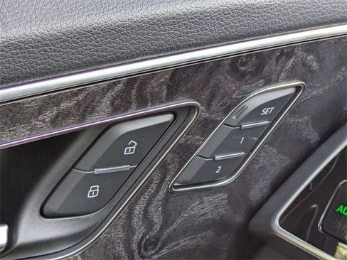 Used 2025 Audi Q7 3.0T Premium Plus image 22