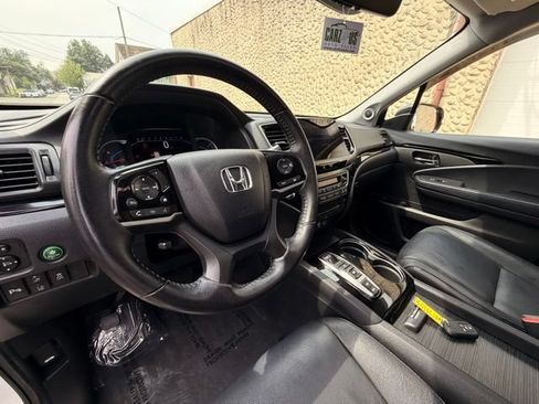 Used 2020 Honda Pilot Touring image 16