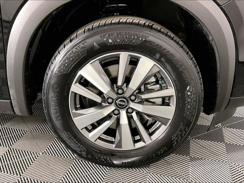 New 2026 Nissan Pathfinder SL AWD/4WD image 16
