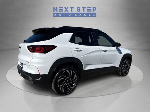 Used 2024 Chevrolet TrailBlazer RS w/ Convenience Package image 8