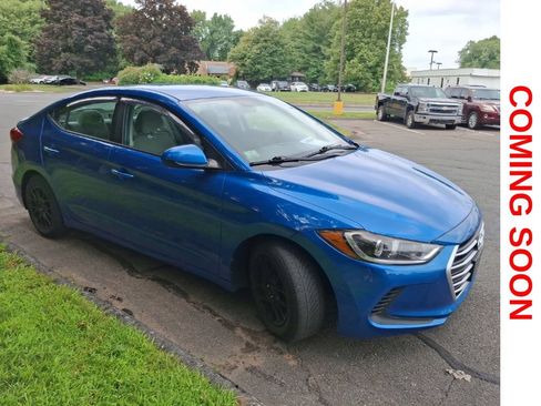 Used 2018 Hyundai Elantra SE FWD image 4