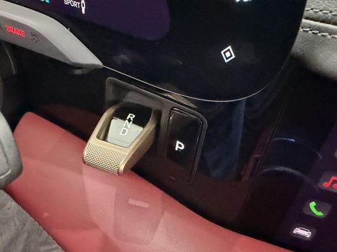 Certified 2023 Porsche Taycan 4S image 36