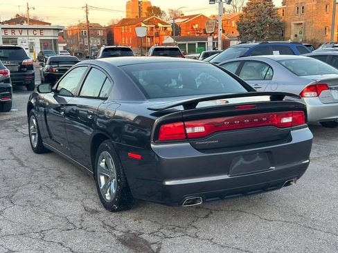 Used 2014 Dodge Charger SE w/ Sport Appearance Group image 7