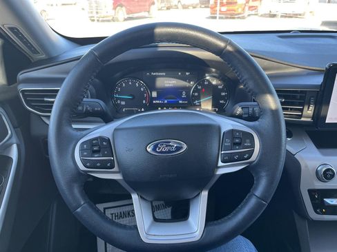 Used 2023 Ford Explorer XLT w/ Equipment Group 202A image 17