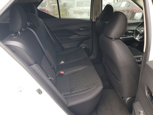 Used 2021 Nissan Kicks SV image 12