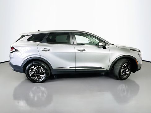 Used 2024 Kia Sportage LX AWD/4WD image 8