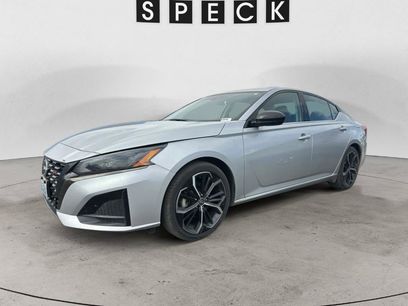 Used 2024 Nissan Altima 2.5 SR