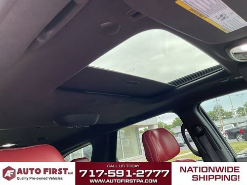 Used 2018 Dodge Durango SRT w/ SRT Interior Appearance Group AWD/4WD image 22