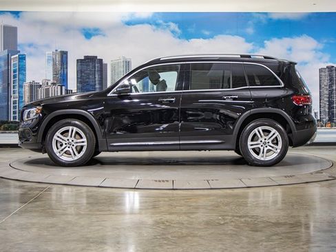 Used 2022 Mercedes-Benz GLB 250 4MATIC image 6