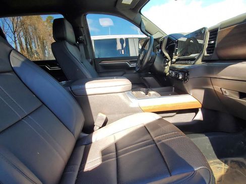 Used 2026 Chevrolet Silverado 3500 High Country w/ Technology Package image 4