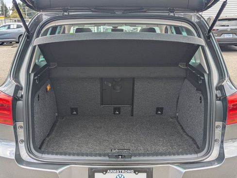 Used 2013 Volkswagen Tiguan SEL AWD/4WD image 31
