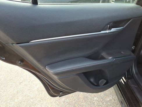 Used 2023 Toyota Camry XSE image 11