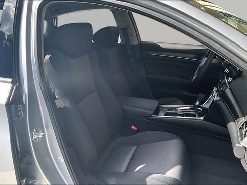 Used 2021 Honda Accord LX image 9