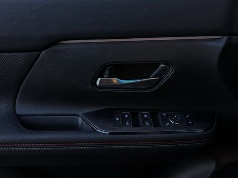 New 2026 Nissan Kicks SR image 24