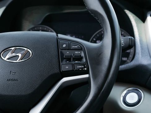 Used 2018 Hyundai Tucson Value w/ Cargo Package image 24