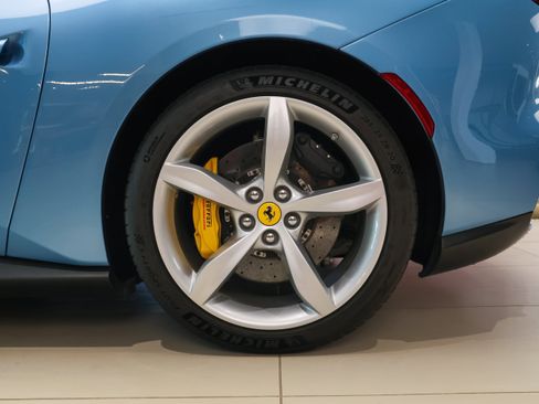 Used 2022 Ferrari Portofino M image 23