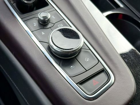 Used 2022 Cadillac Escalade Sport Platinum w/ LPO, ONYX Package image 25