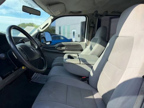 Used 2005 Ford F250 XLT RWD image 12